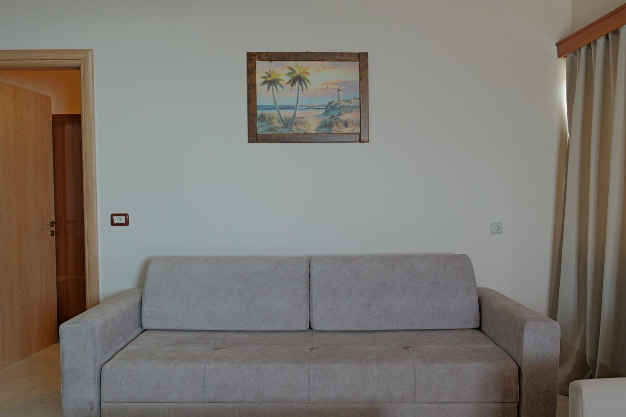 Arthur'S 4Apartments Borsh Esterno foto