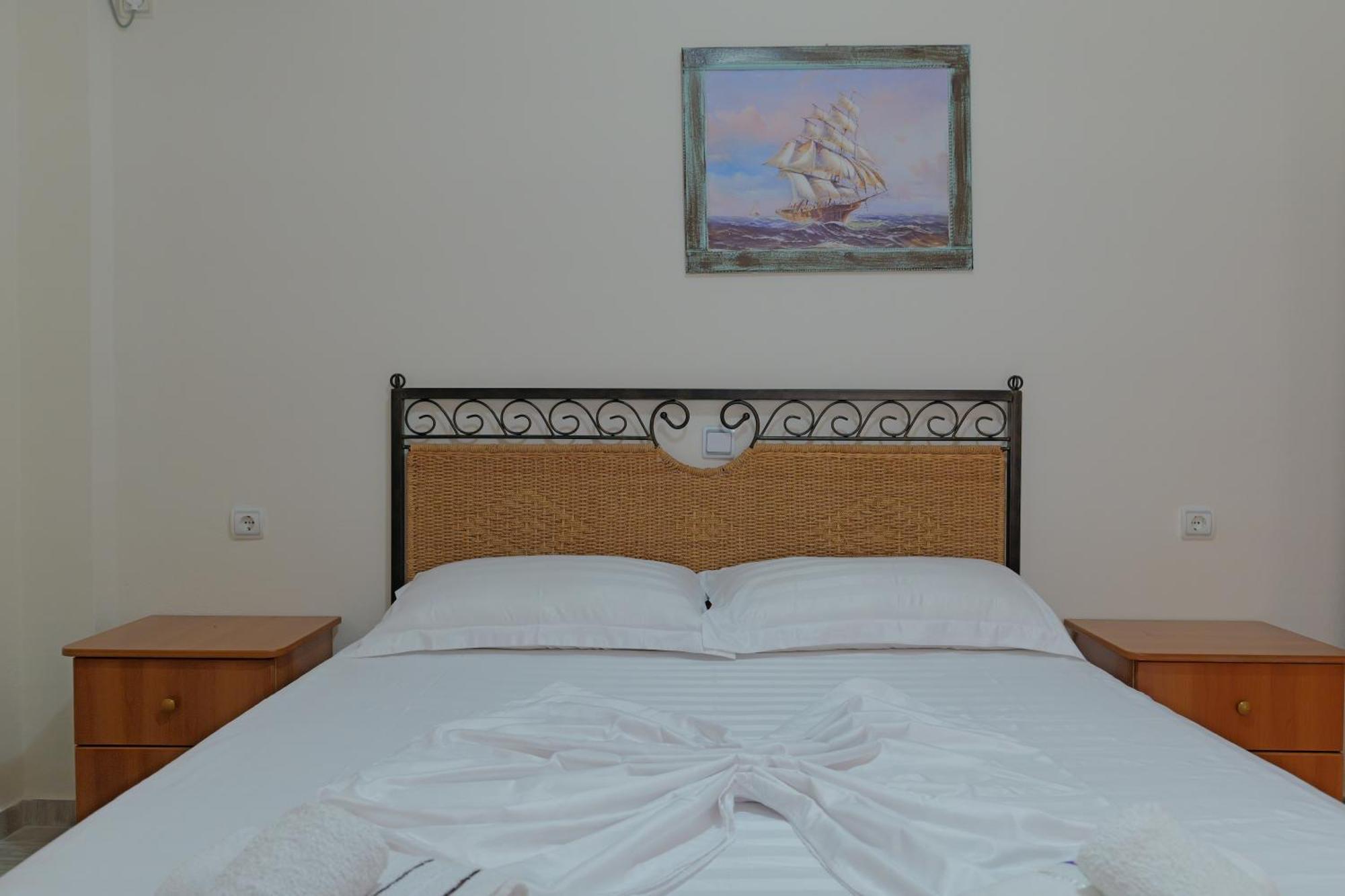 Arthur'S 4Apartments Borsh Esterno foto