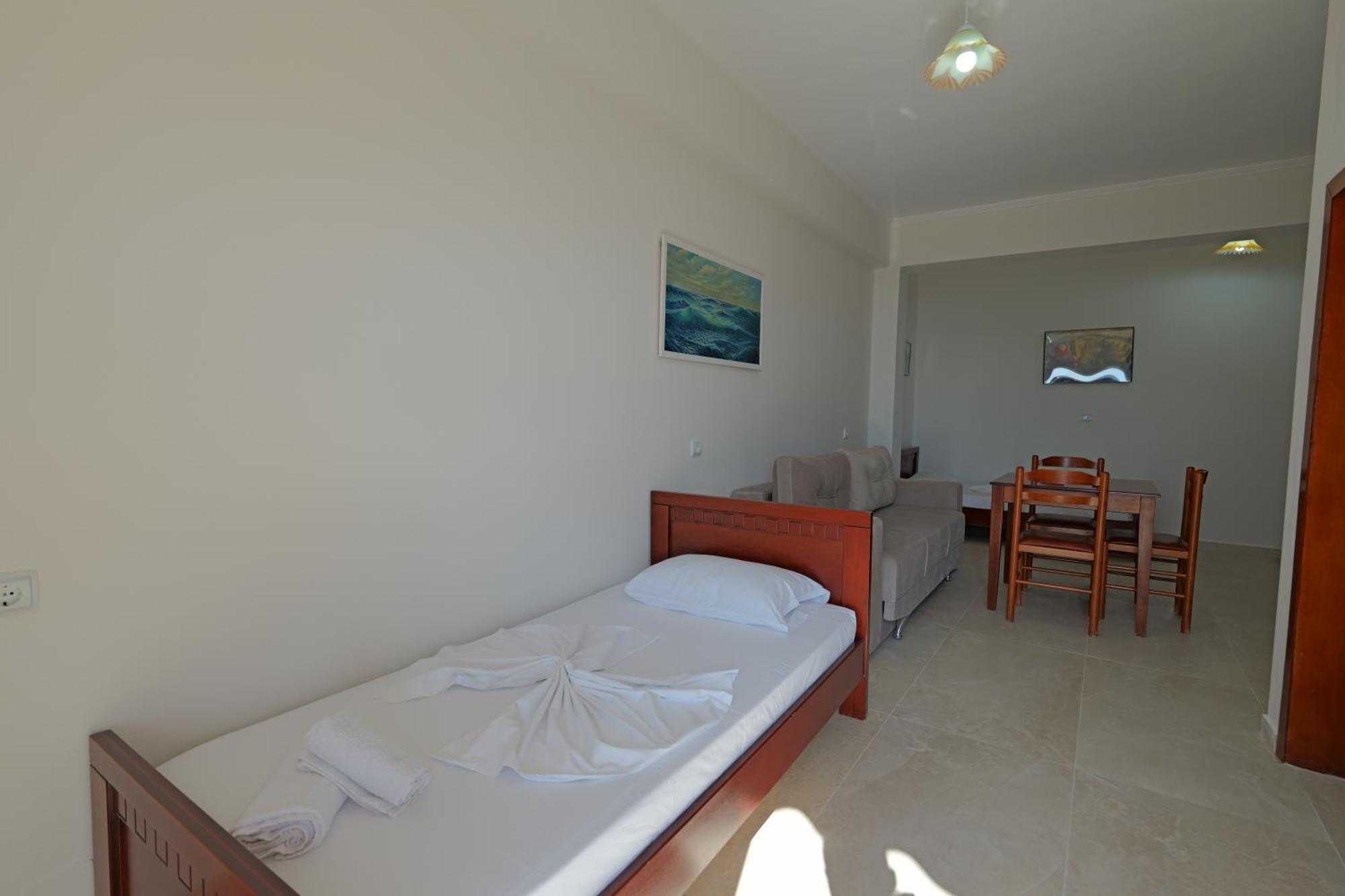 Arthur'S 4Apartments Borsh Esterno foto