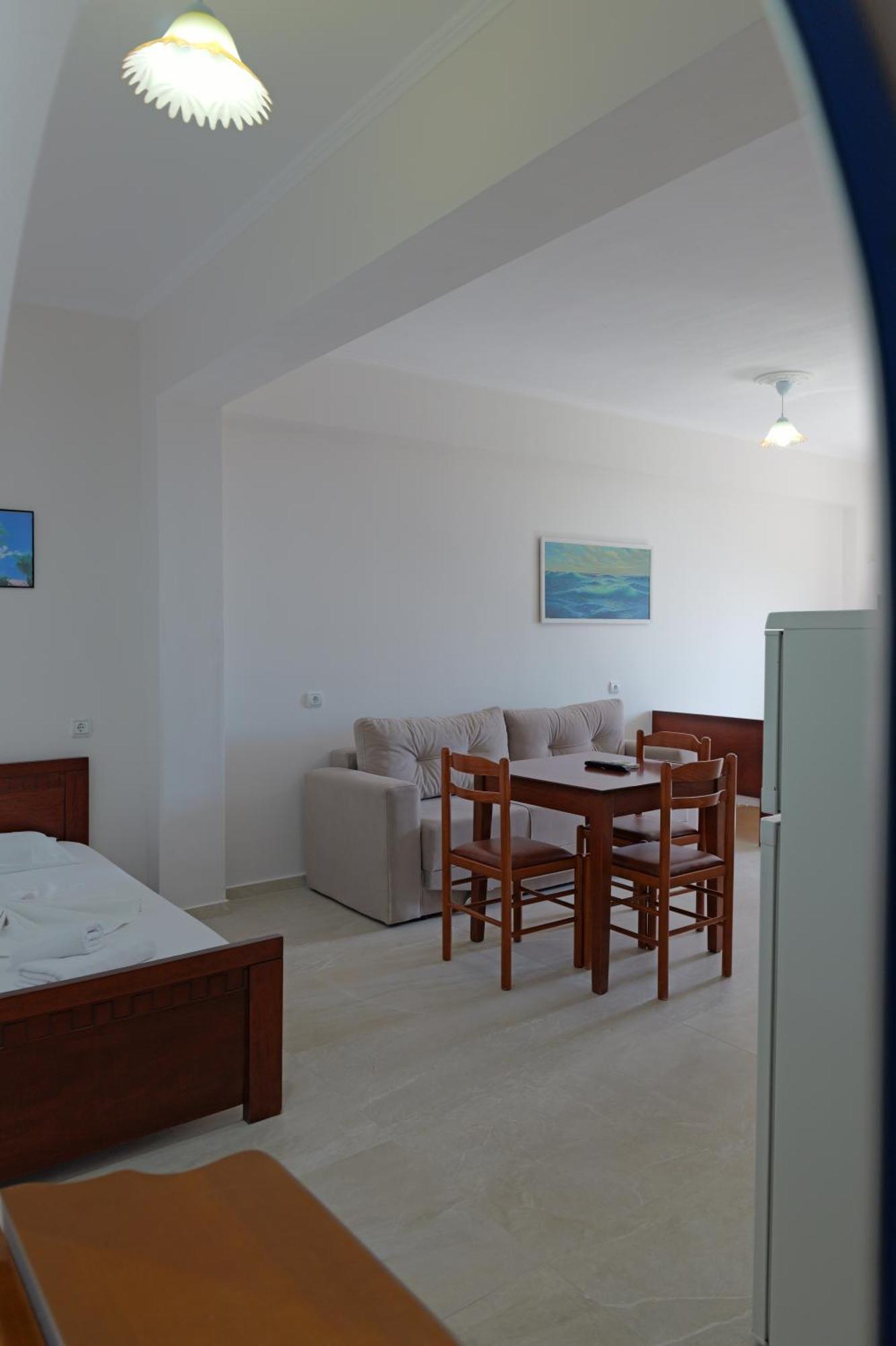 Arthur'S 4Apartments Borsh Esterno foto