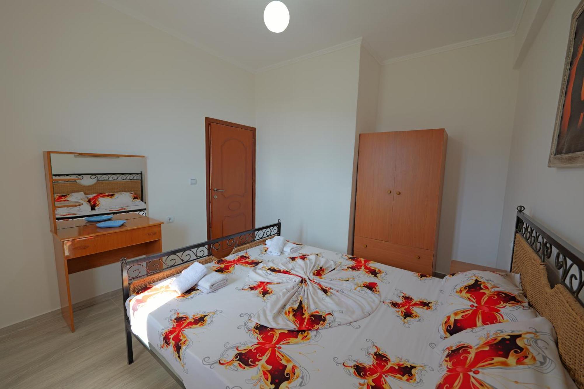 Arthur'S 4Apartments Borsh Esterno foto