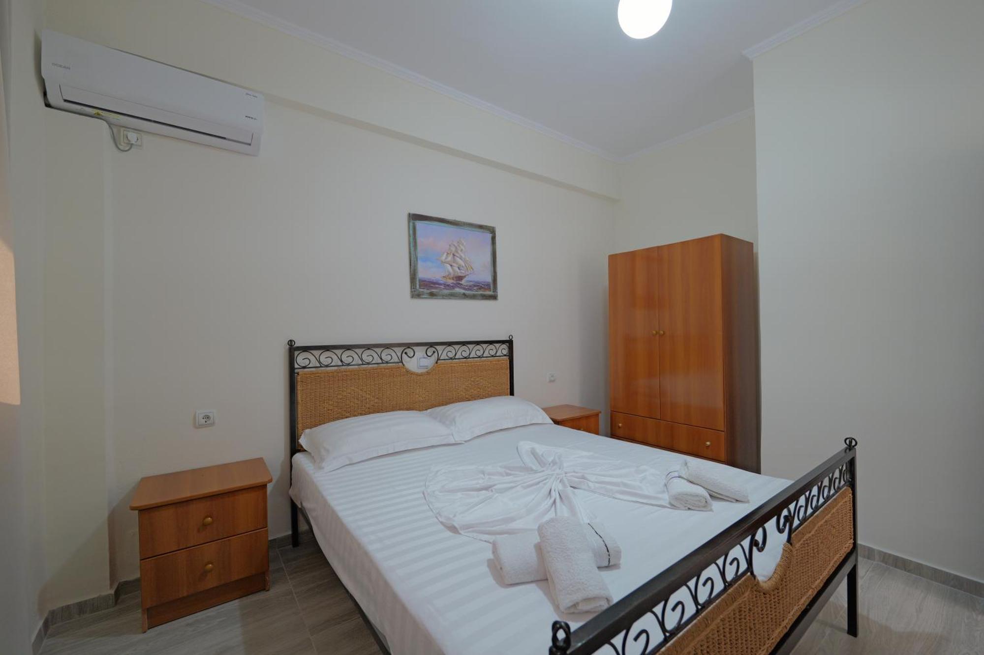 Arthur'S 4Apartments Borsh Esterno foto