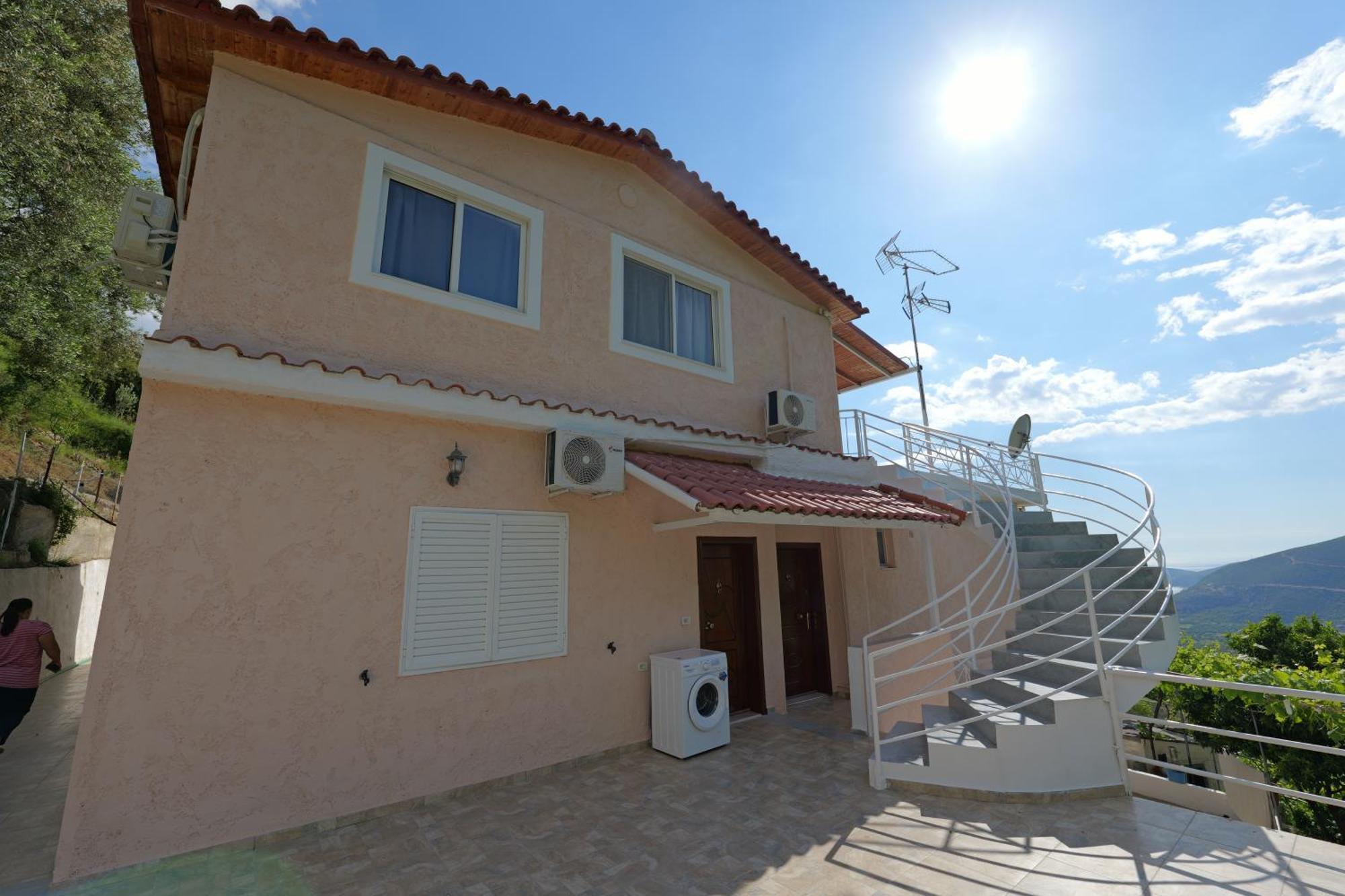 Arthur'S 4Apartments Borsh Esterno foto