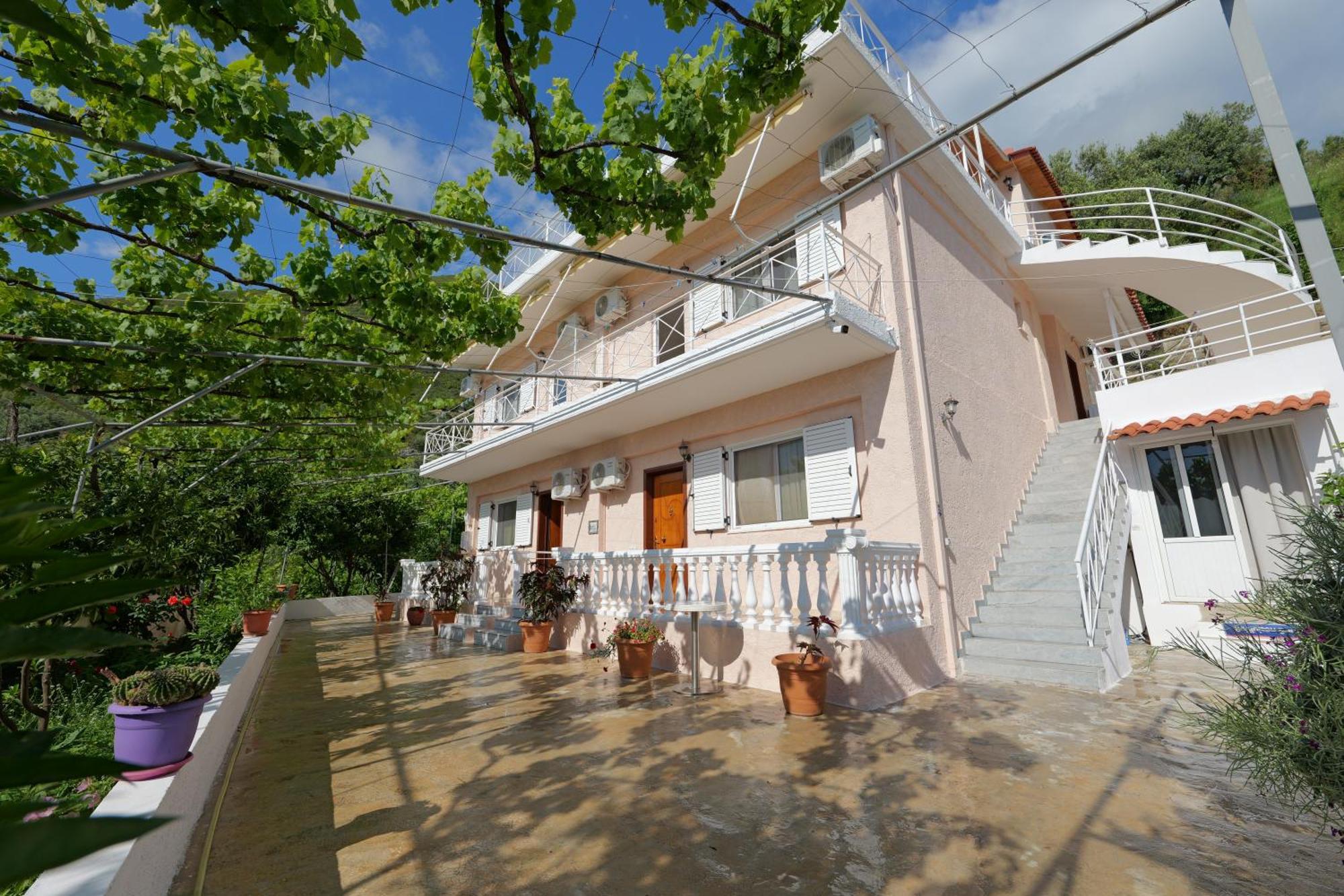 Arthur'S 4Apartments Borsh Esterno foto